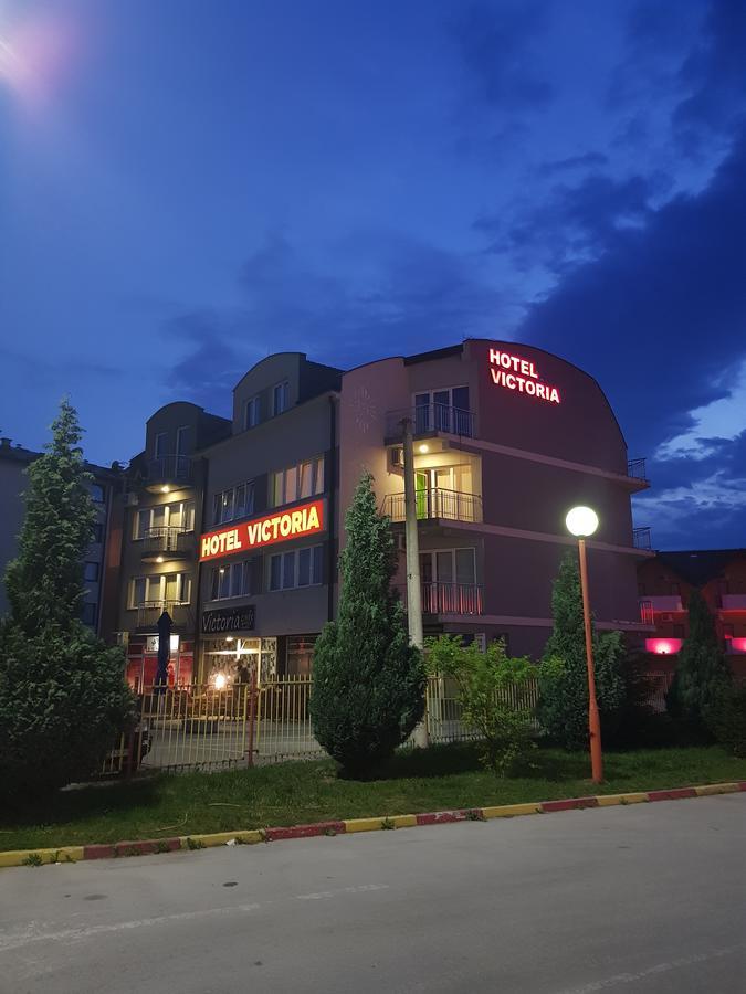 Hotel Victoria Lukavica Exterior photo